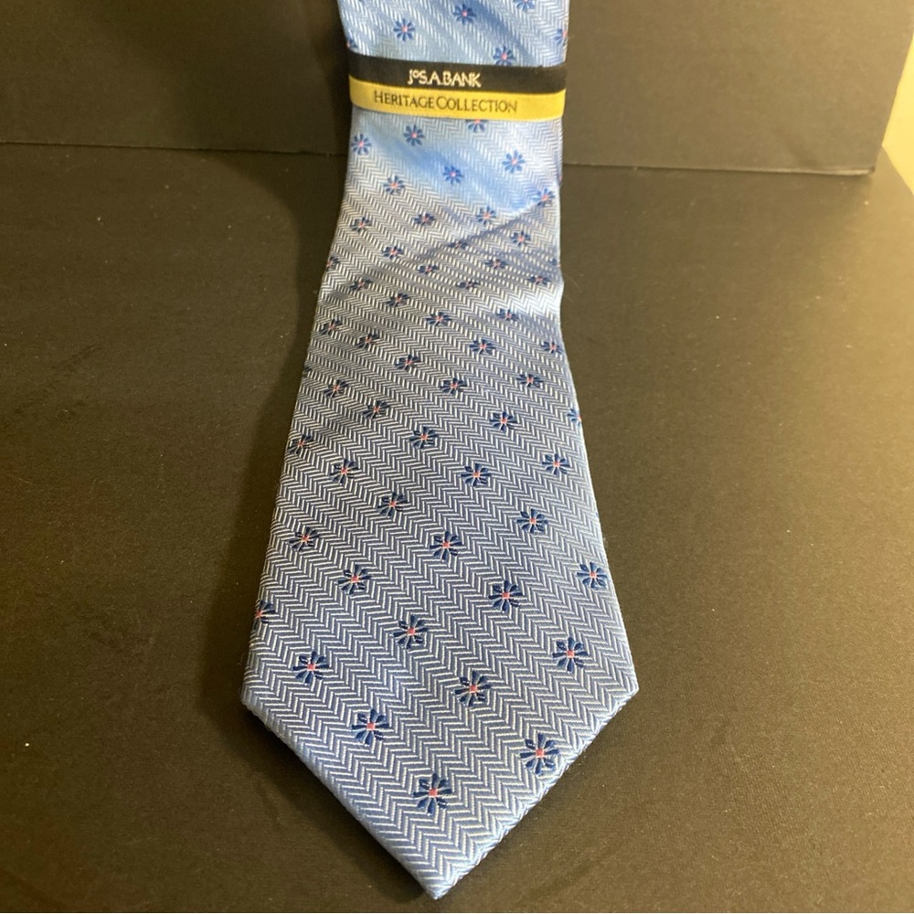 Jos A Bank Blue Neat Heritage Collection Floral Print Neck Tie